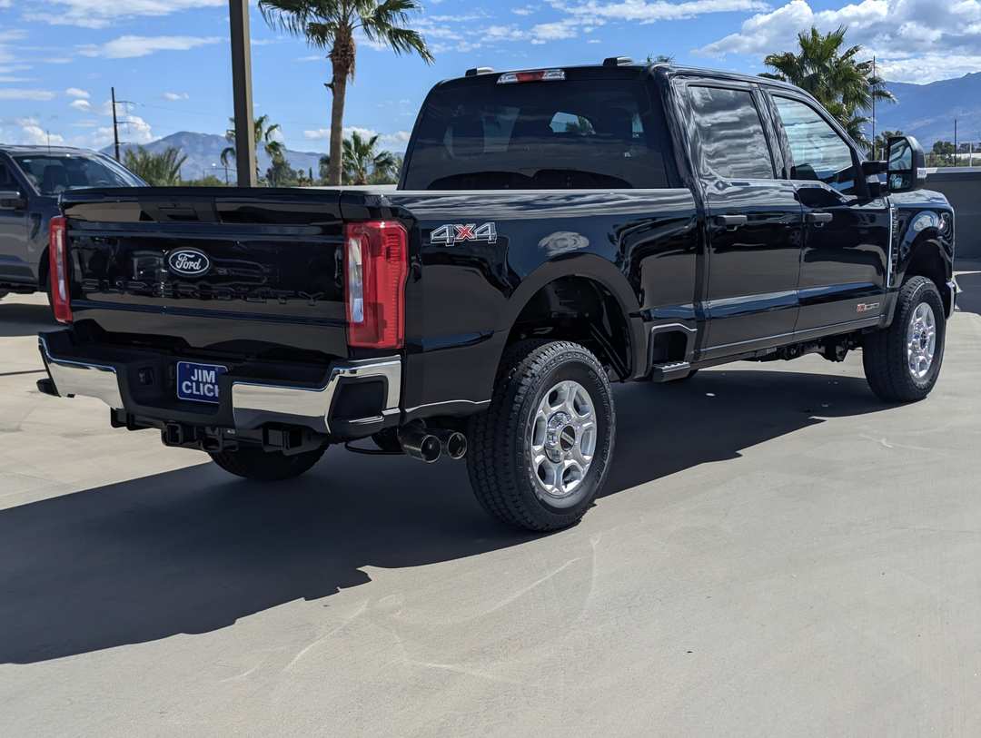 2027 Ford Super Duty F-250 Srw XLT - Image 2