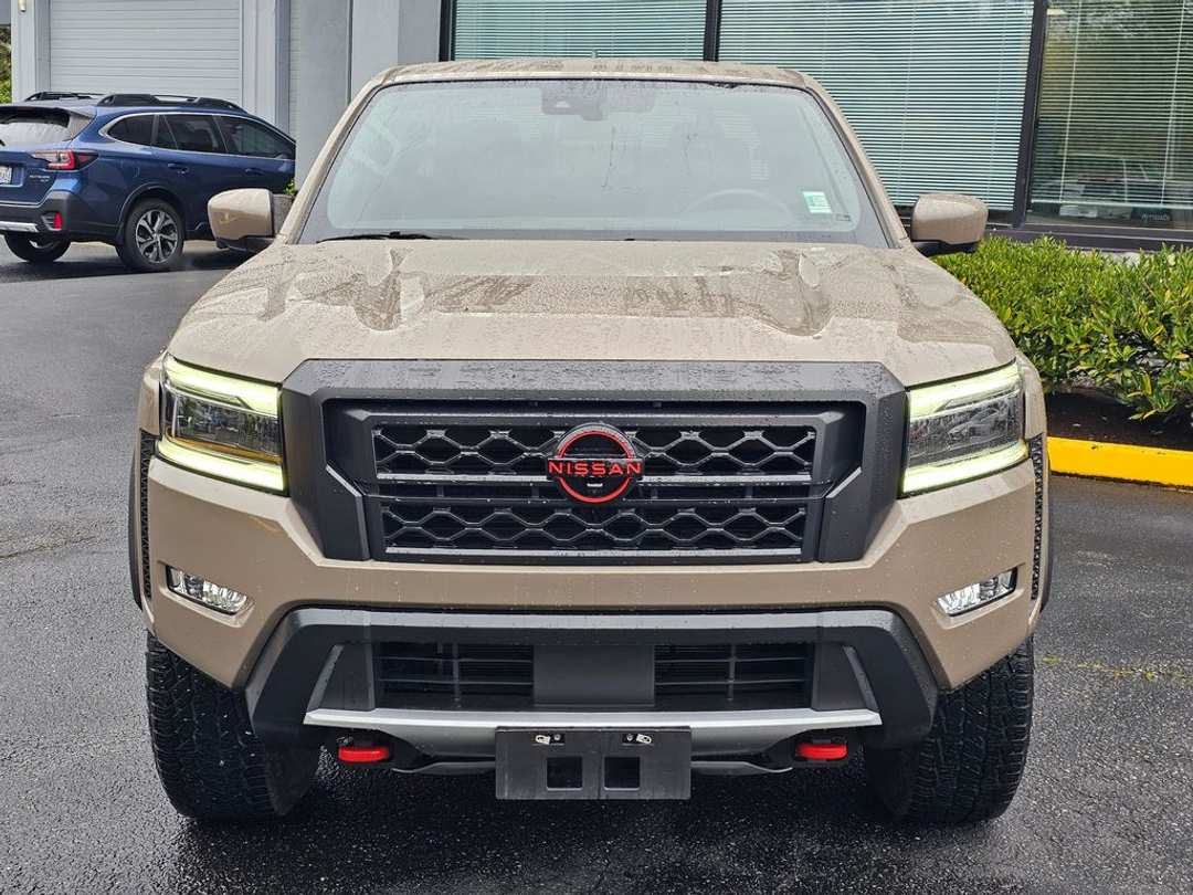 2024 Nissan Frontier PRO4X - Image 2