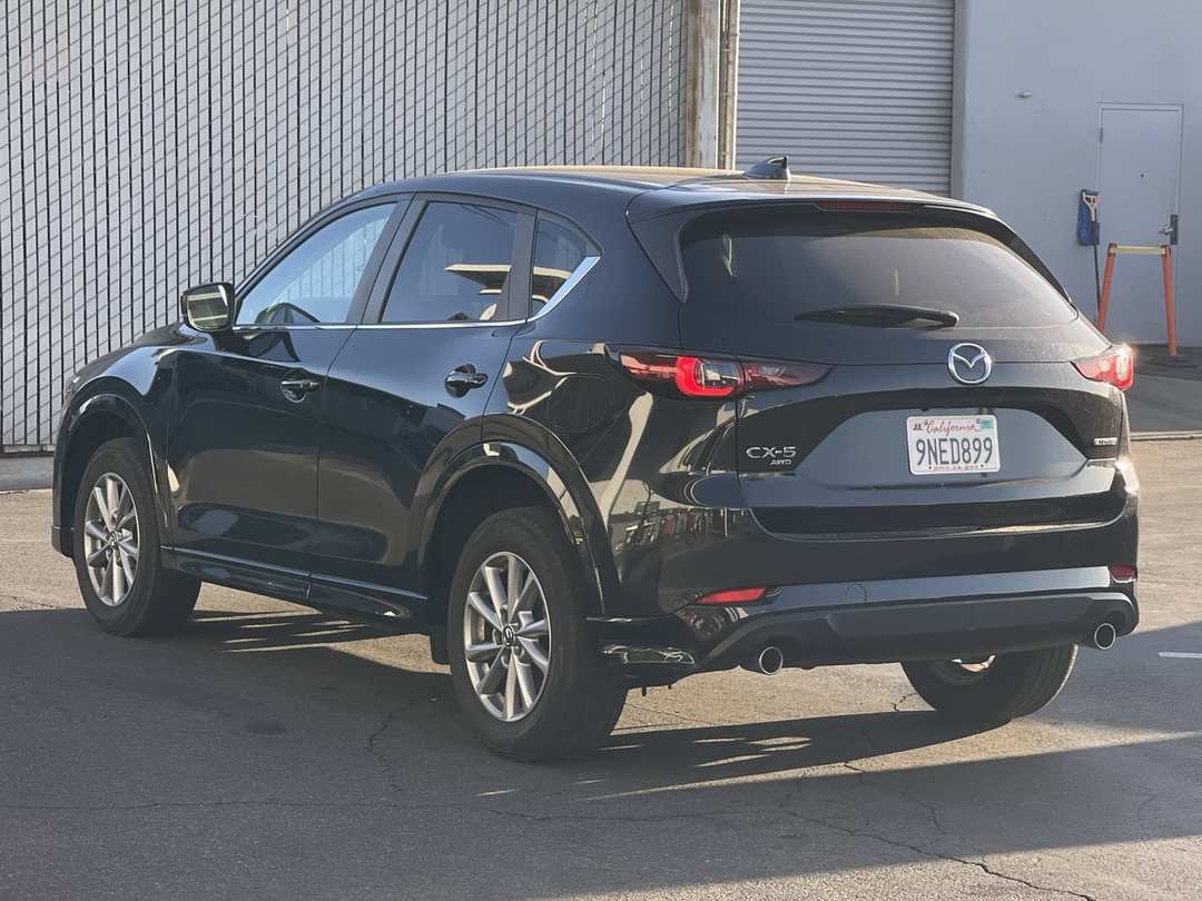 2024 MAZDA CX-5 2.5 S Preferred Package - Image 3