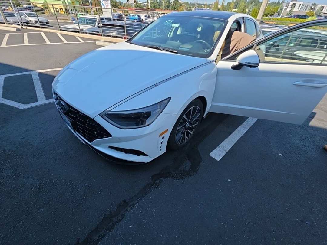 2021 Hyundai Sonata Limited - Image 2