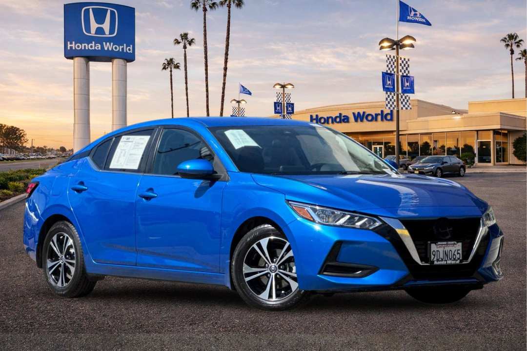 2022 Nissan Sentra SV - Image 2