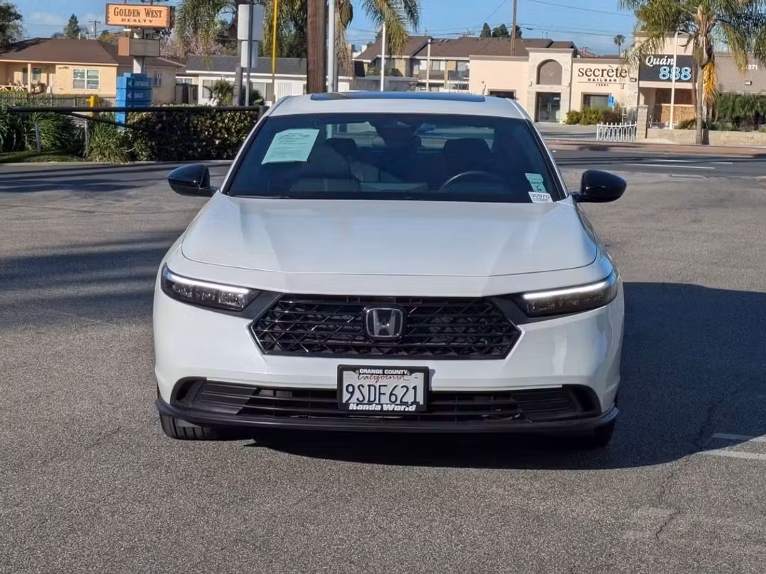 2025 Honda Accord Hybrid Sport - Image 3