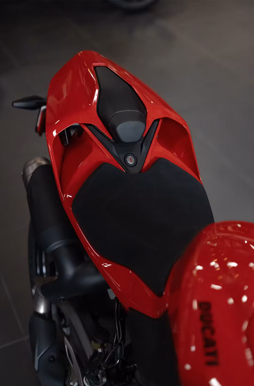2026 Ducati Panigale V2 S - Image 2