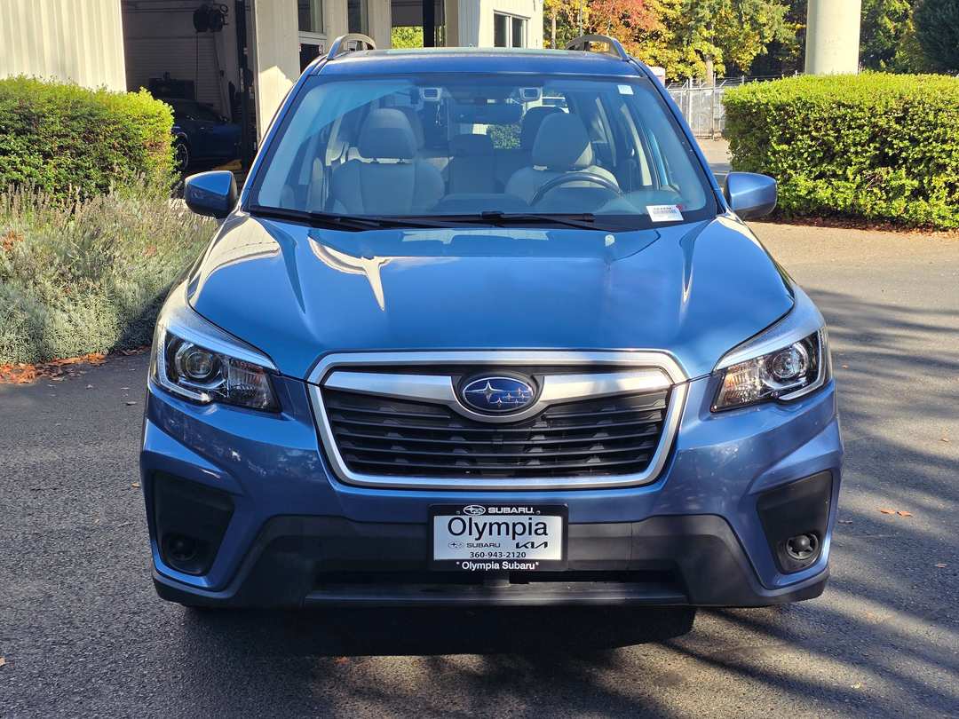2020 Subaru Forester Premium - Image 2