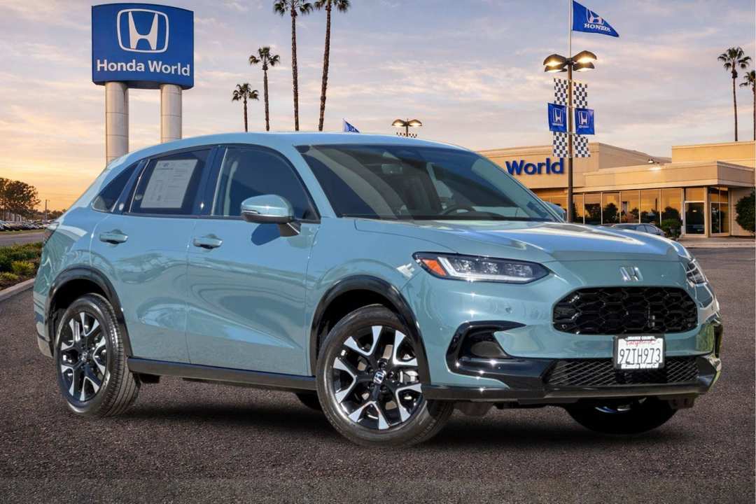 2027 Honda HR-V EXL - Image 2