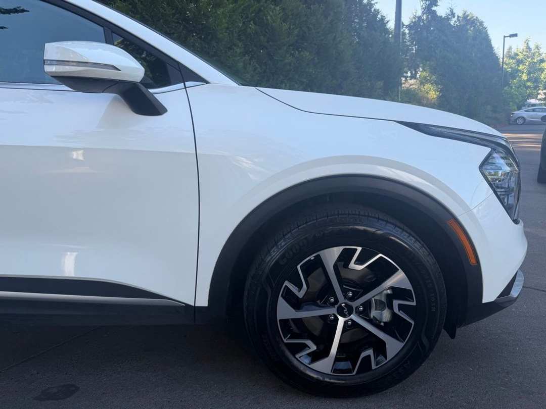 2025 Kia Sportage Hybrid EX - Image 3
