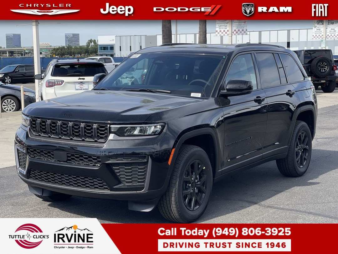 2026 Jeep Grand Cherokee Laredo Altitude - Image 3