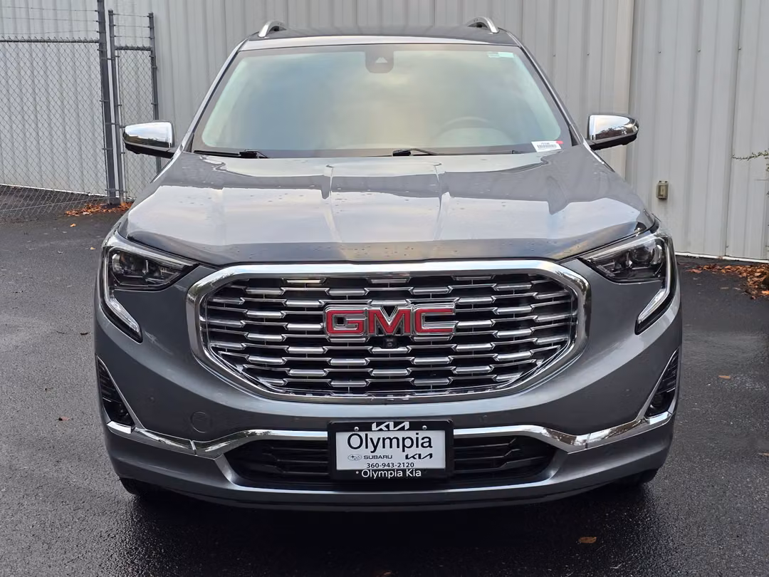 2020 GMC Terrain Denali - Image 2