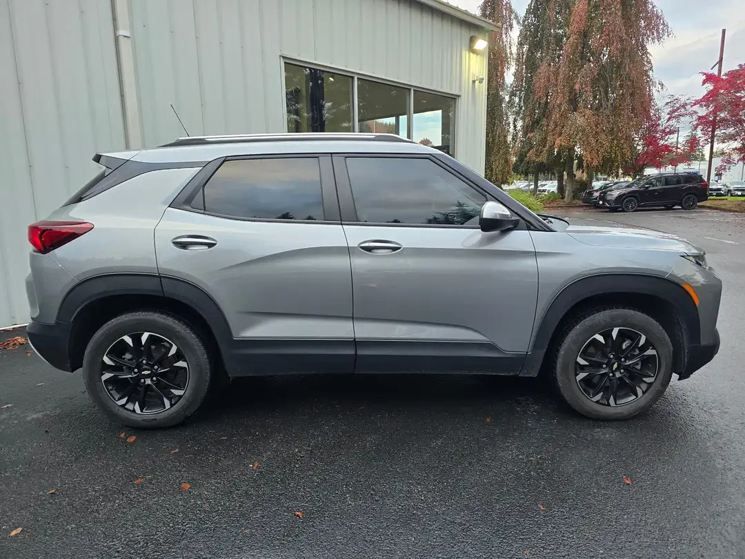 2023 Chevrolet Trailblazer LT - Image 3