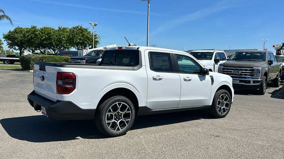 2026 Ford Maverick Lariat - Image 3
