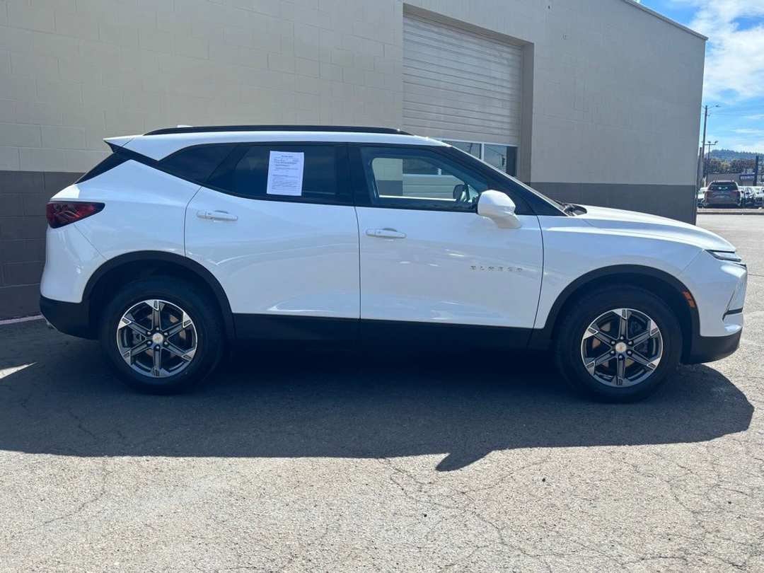 2024 Chevrolet Blazer LT - Image 3