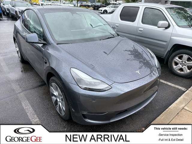2023 Tesla Model Y Long Range