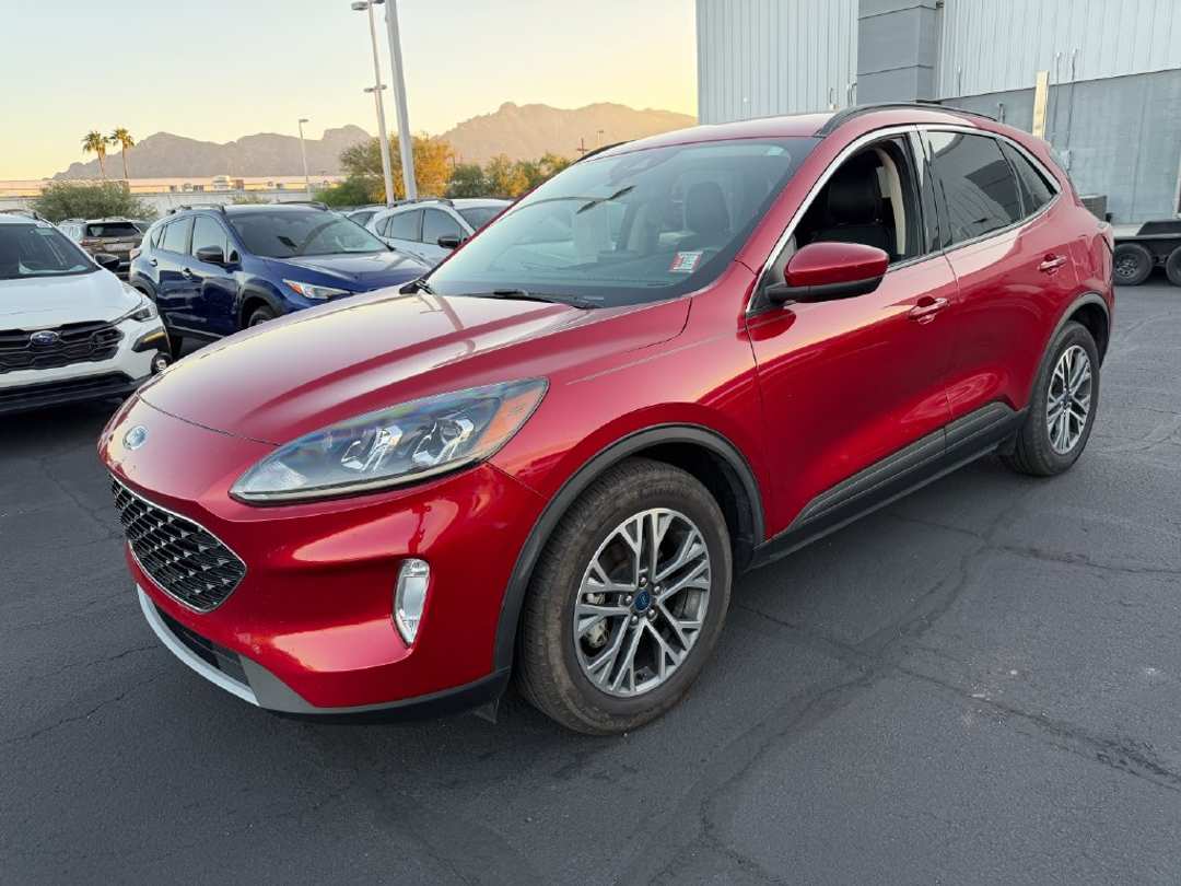 2020 Ford Escape SEL - Image 3