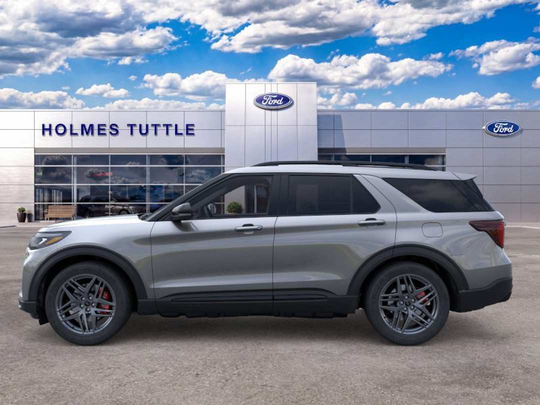 2026 Ford Explorer ST - Image 3