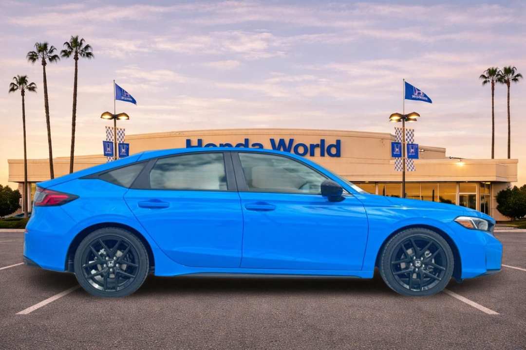 2026 Honda Civic Sport - Image 3
