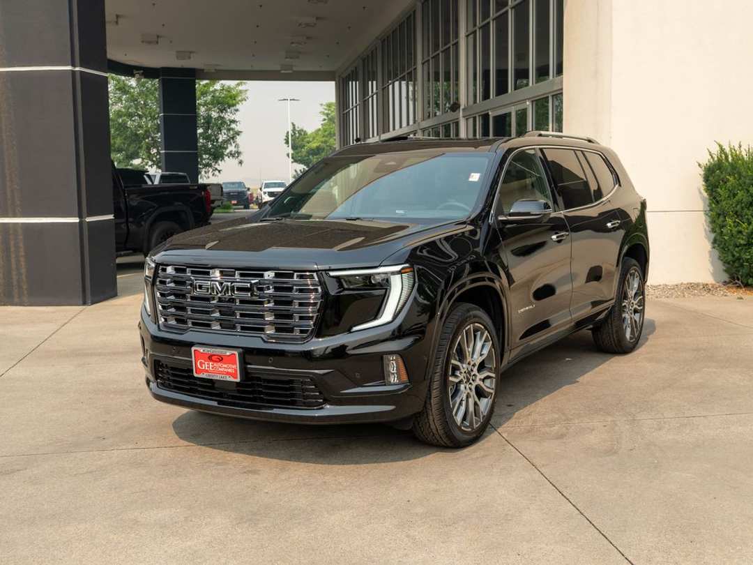 2026 GMC Acadia Denali Ultimate - Image 3