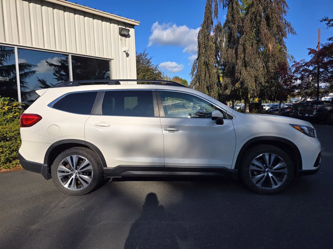 2019 Subaru Ascent Premium - Image 3