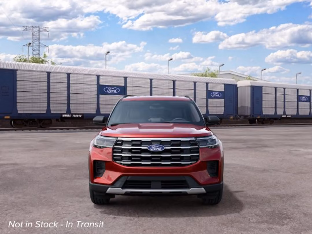 2027 Ford Explorer Active - Image 3