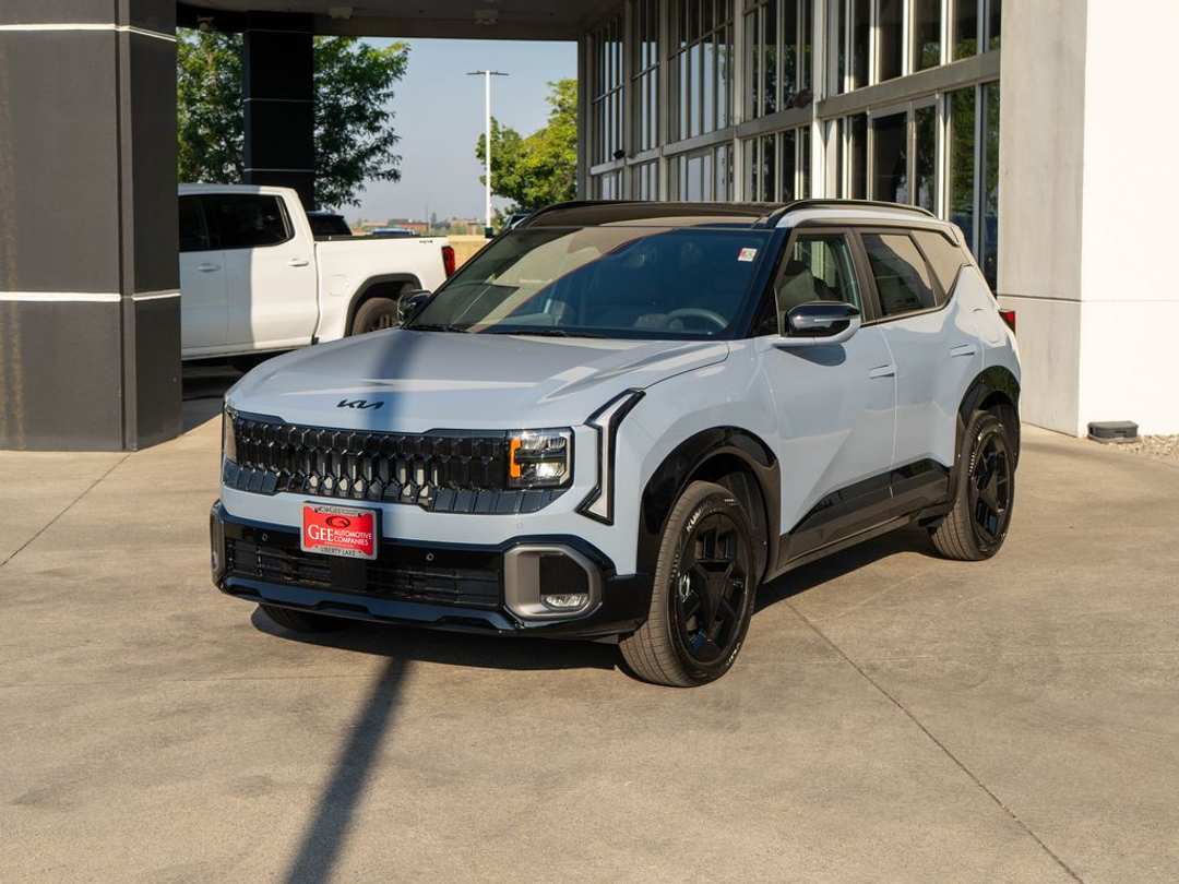 2027 Kia Seltos XLine S - Image 3