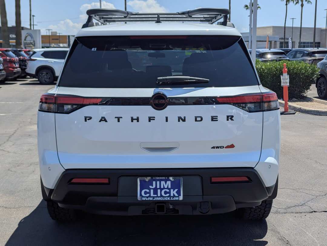2026 Nissan Pathfinder Rock Creek - Image 3