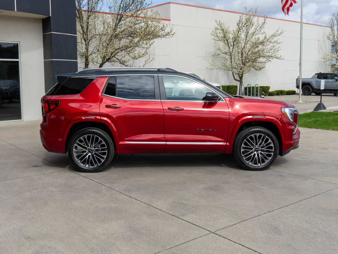 2026 GMC Terrain Denali - Photo 8