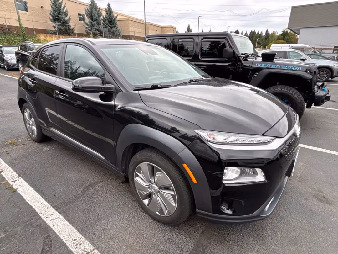2021 Hyundai Kona Limited - Image 3