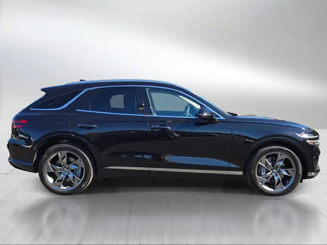 2025 Genesis Electrified Gv70 Advanced - Image 3