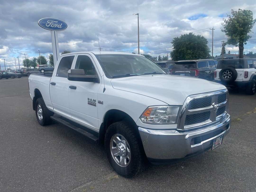 2017 Ram 2500 Tradesman - Image 3
