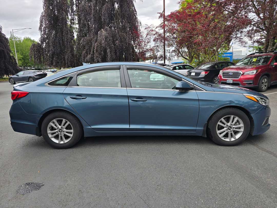 2016 Hyundai Sonata SE - Image 3