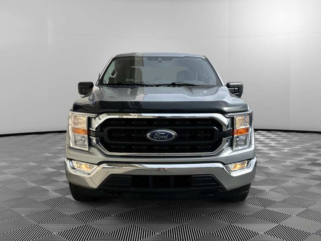 2022 Ford F-150 XLT - Image 2