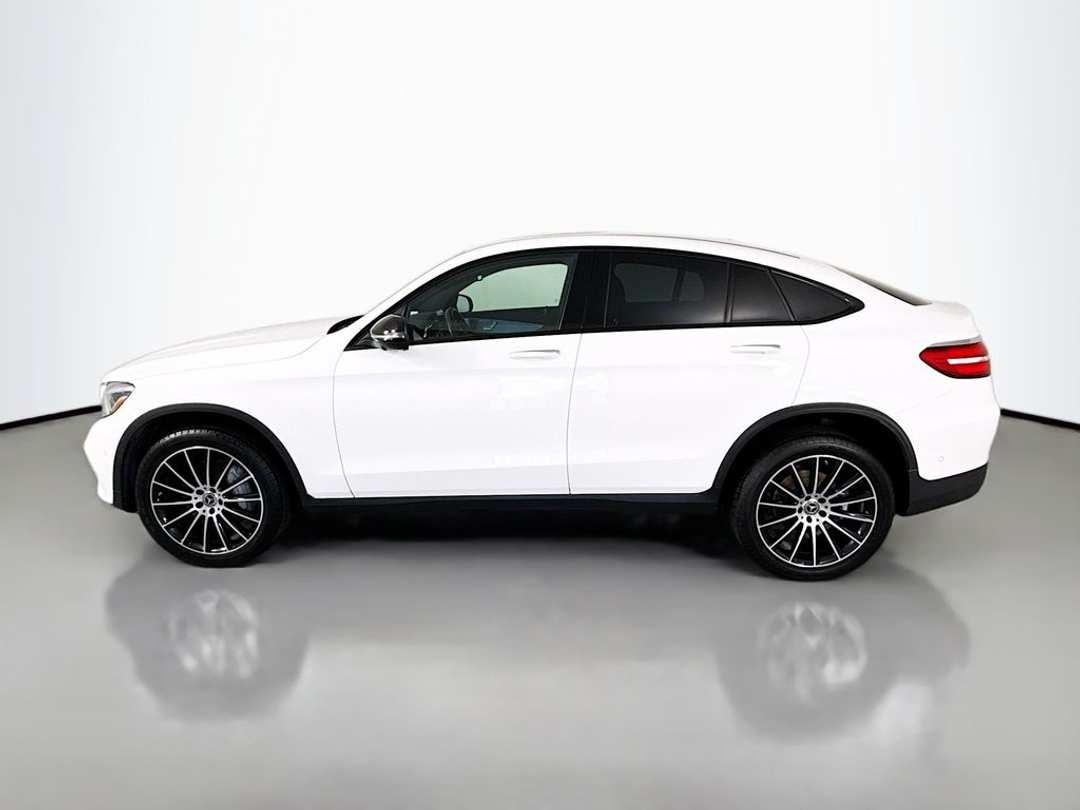 2019 Mercedes-Benz GLC GLC 300 - Image 2