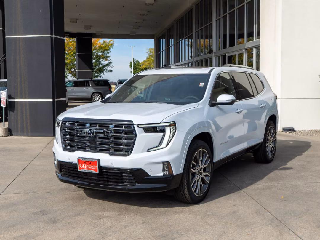 2027 GMC Acadia Denali Ultimate - Image 3