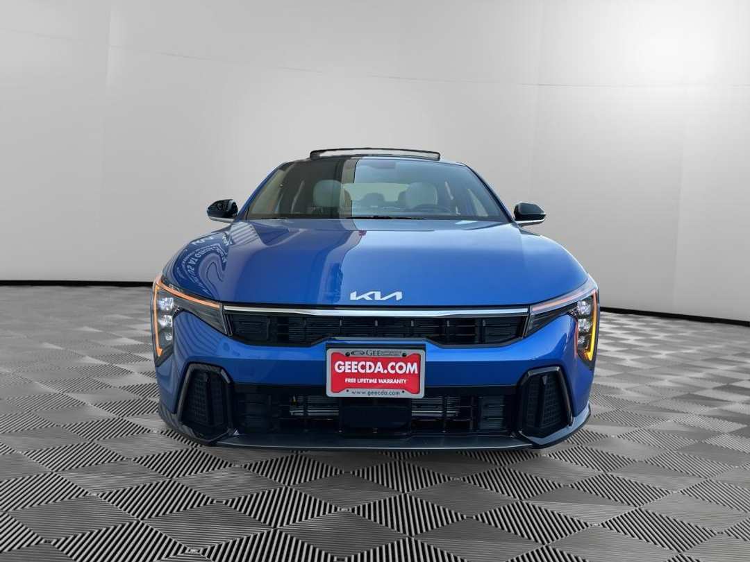 2026 Kia K4 GTLine - Image 2