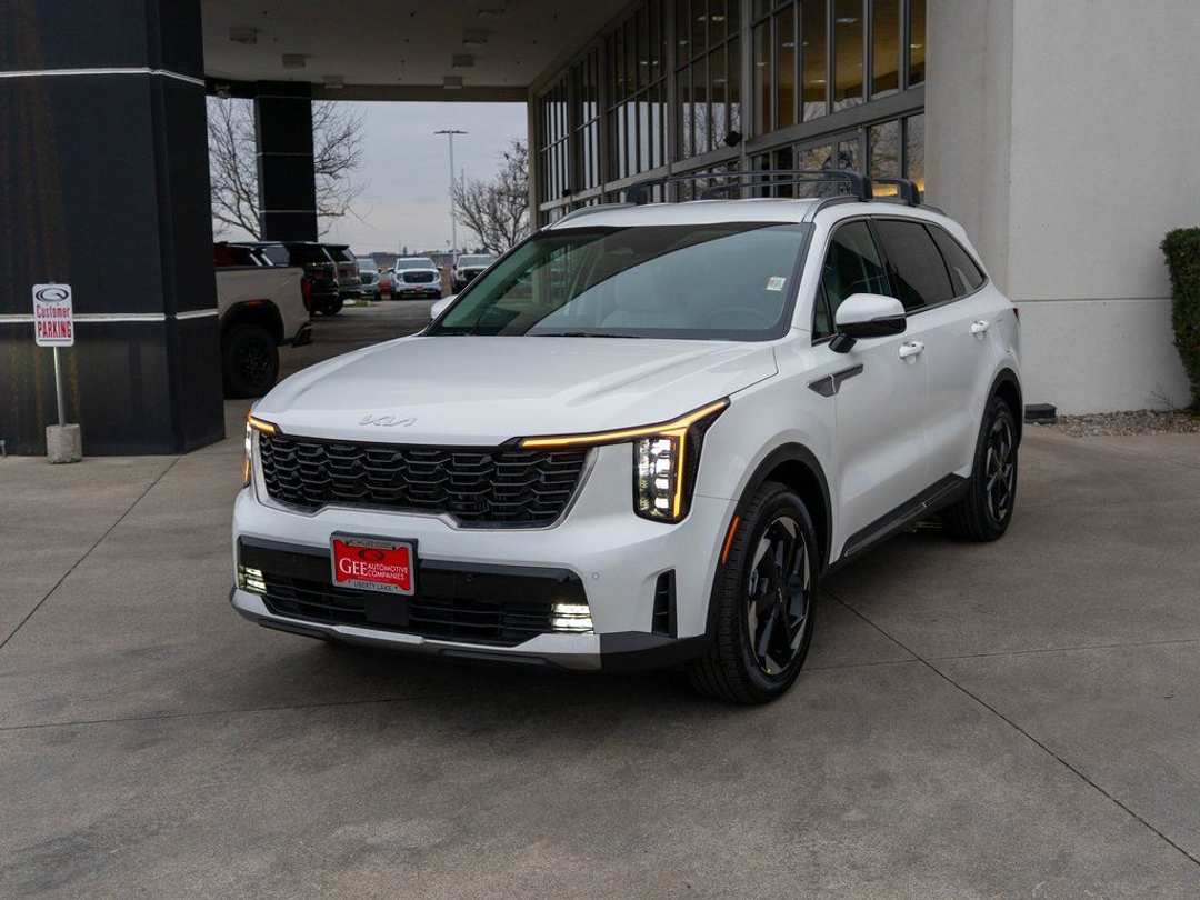 2026 Kia Sorento EX - Image 3