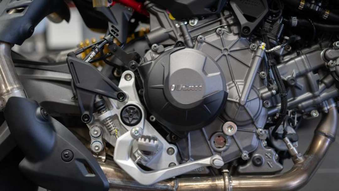 2026 Ducati Hypermotard V2 - Image 3