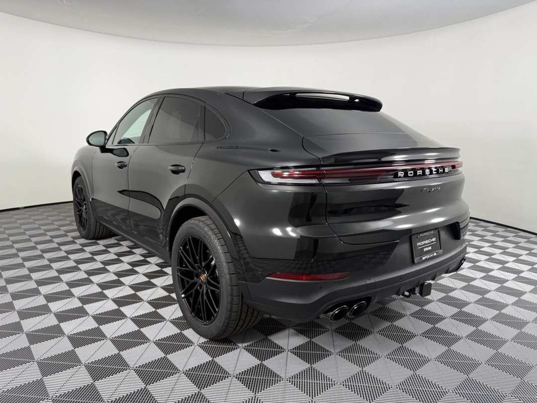 2026 Porsche Cayenne - Image 3