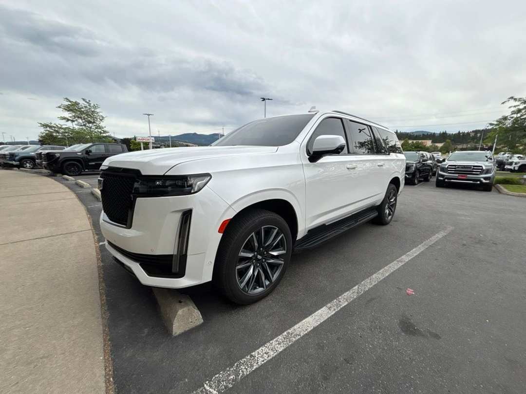 2021 Cadillac Escalade Esv Sport - Image 2