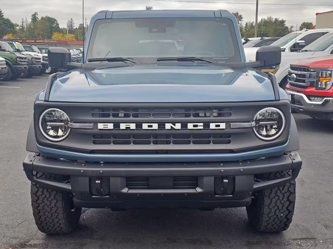 2025 Ford Bronco Big Bend - Image 2