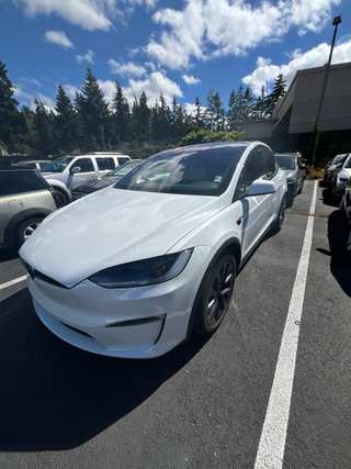 2024 Tesla Model X Base