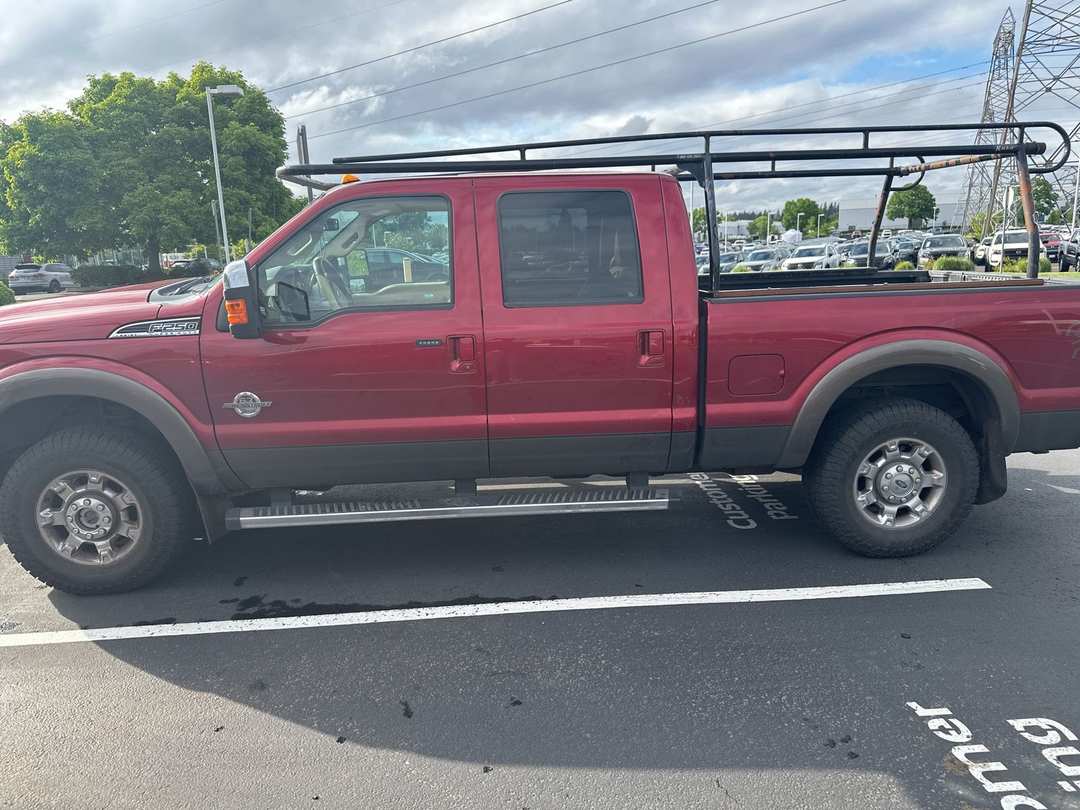 2016 Ford F-250Sd - Image 3
