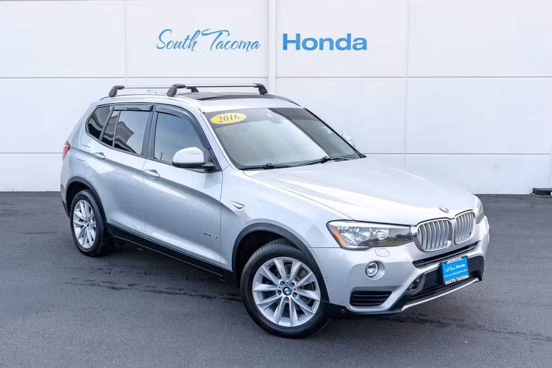 2016 BMW X3 xDrive28i - Image 2