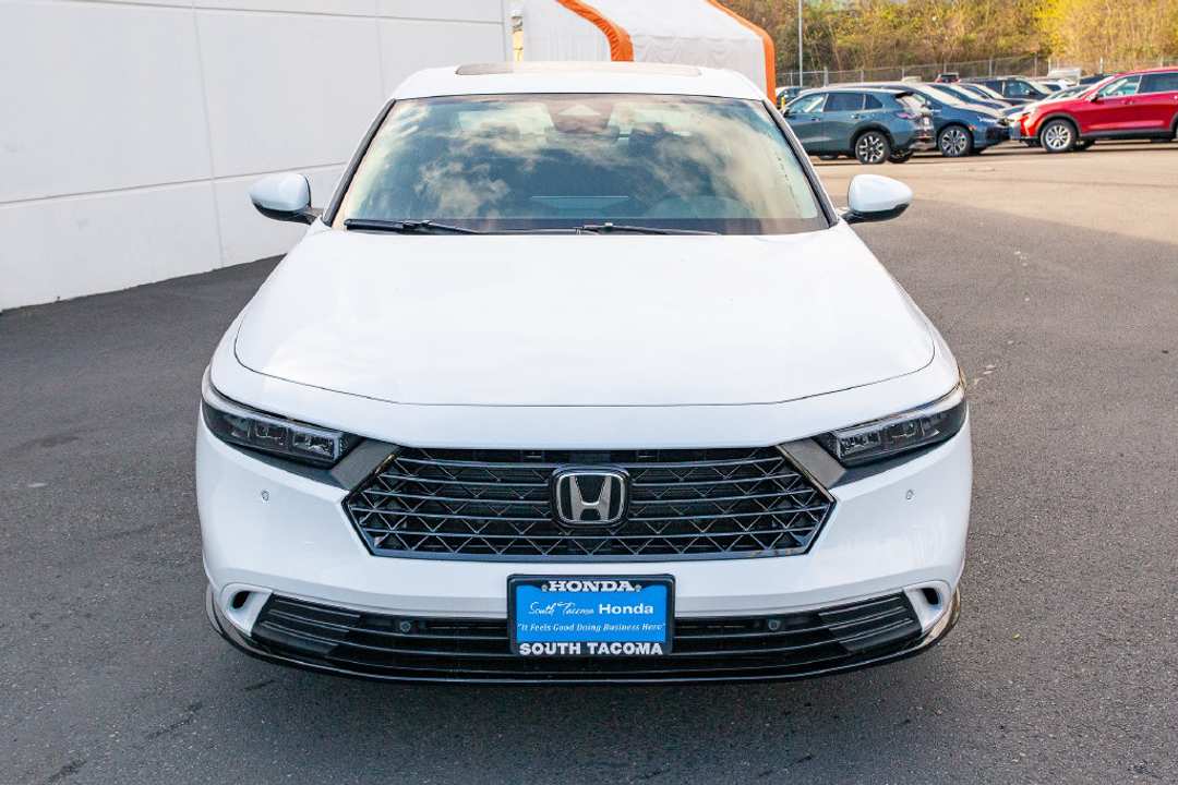 2026 Honda Accord Hybrid EXL - Image 3