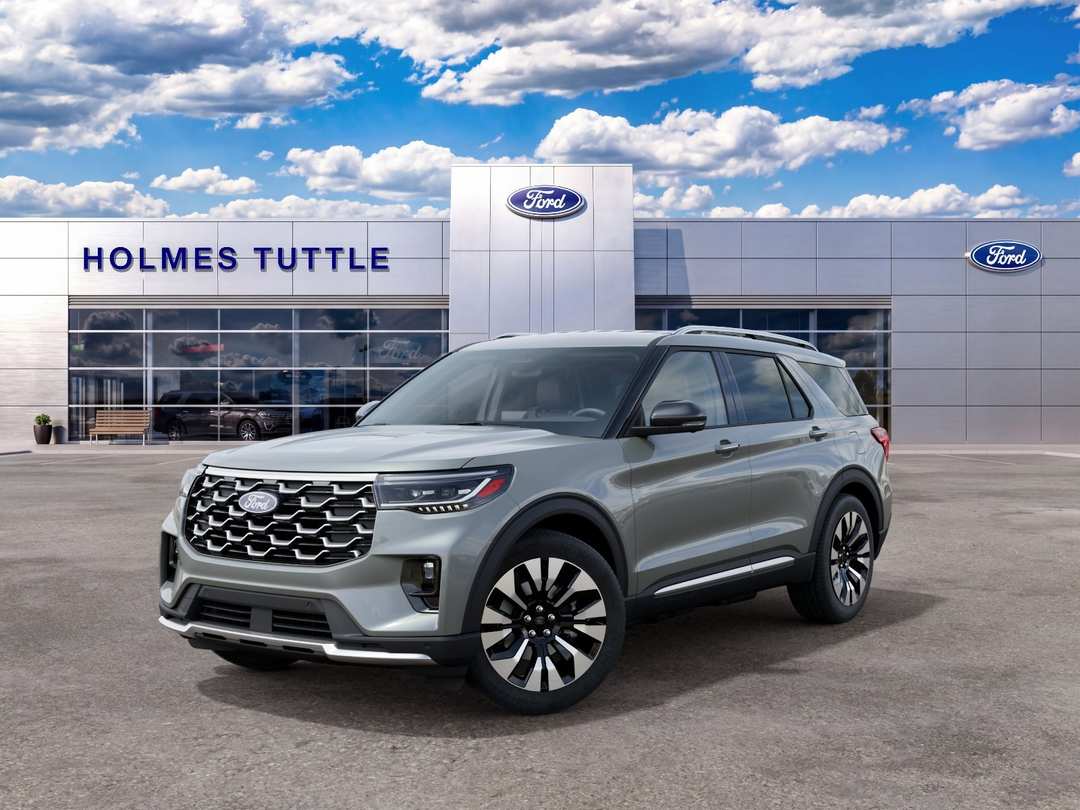 2027 Ford Explorer Platinum - Image 2