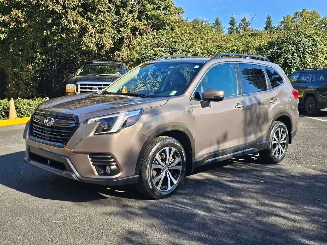 2023 Subaru Forester Limited - Image 3