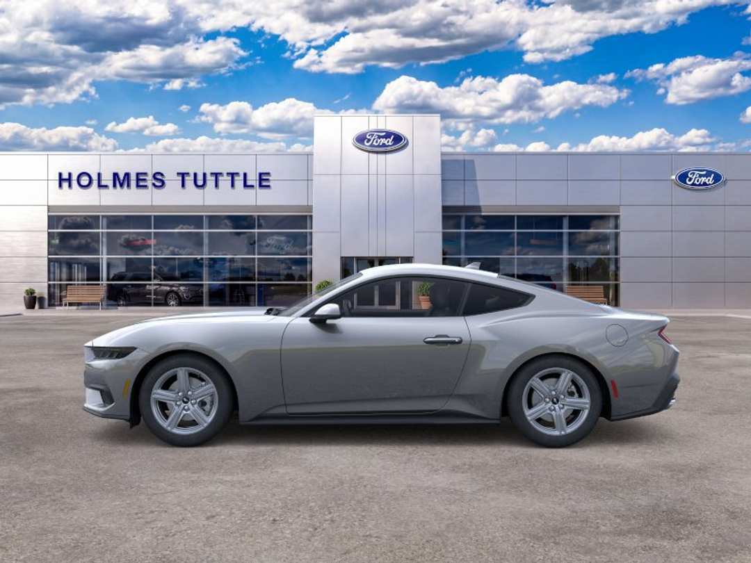2026 Ford Mustang - Image 3