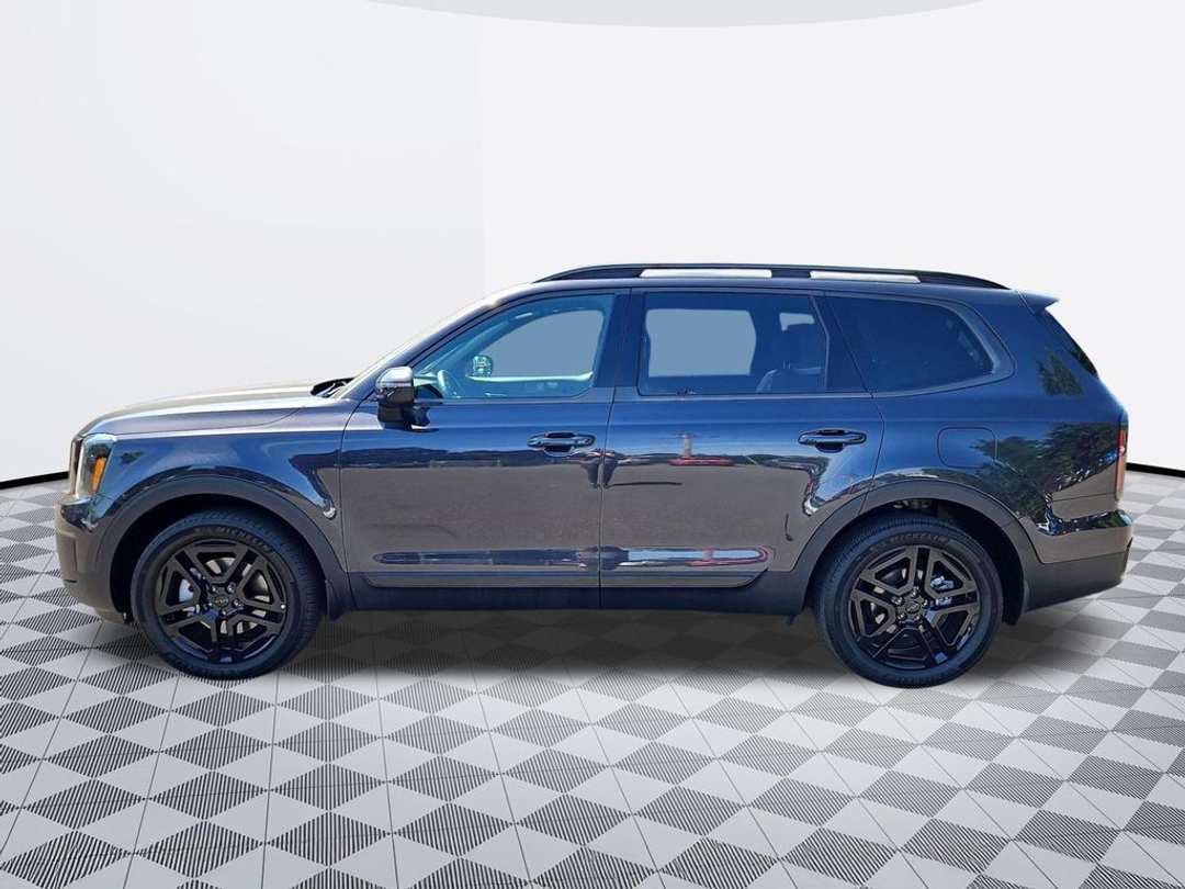 2025 Kia Telluride EX XLine - Image 3