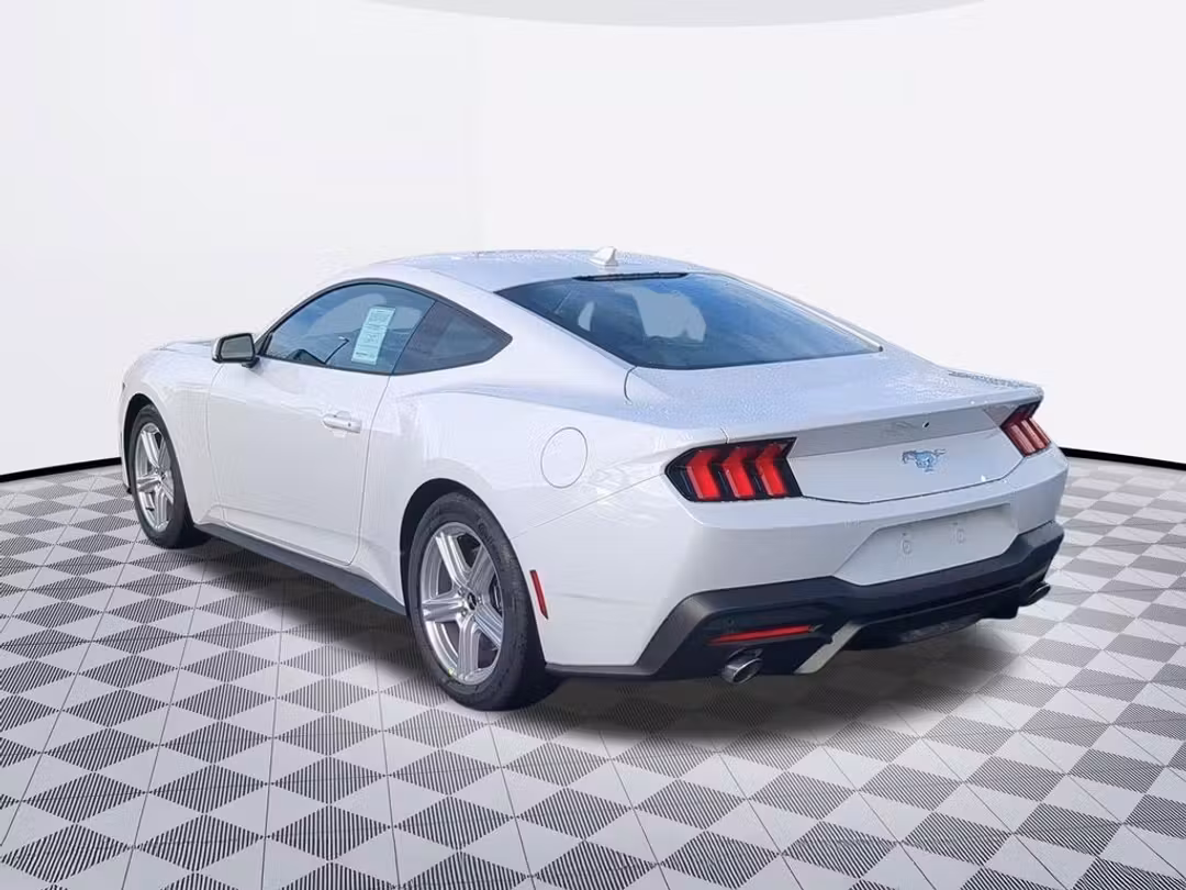 2026 Ford Mustang EcoBoost - Image 3