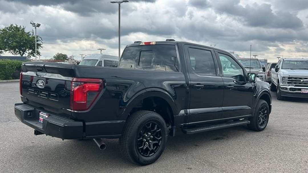 2026 Ford F-150 XLT - Image 3
