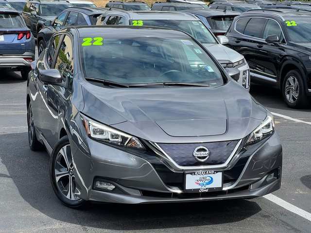 2022 Nissan LEAF SV