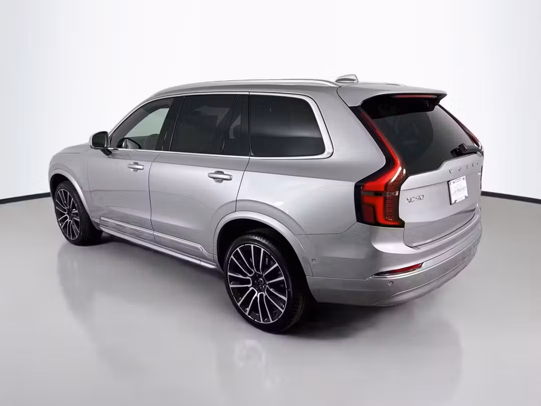 2027 Volvo Xc90 B6 Plus 7Seater - Image 3